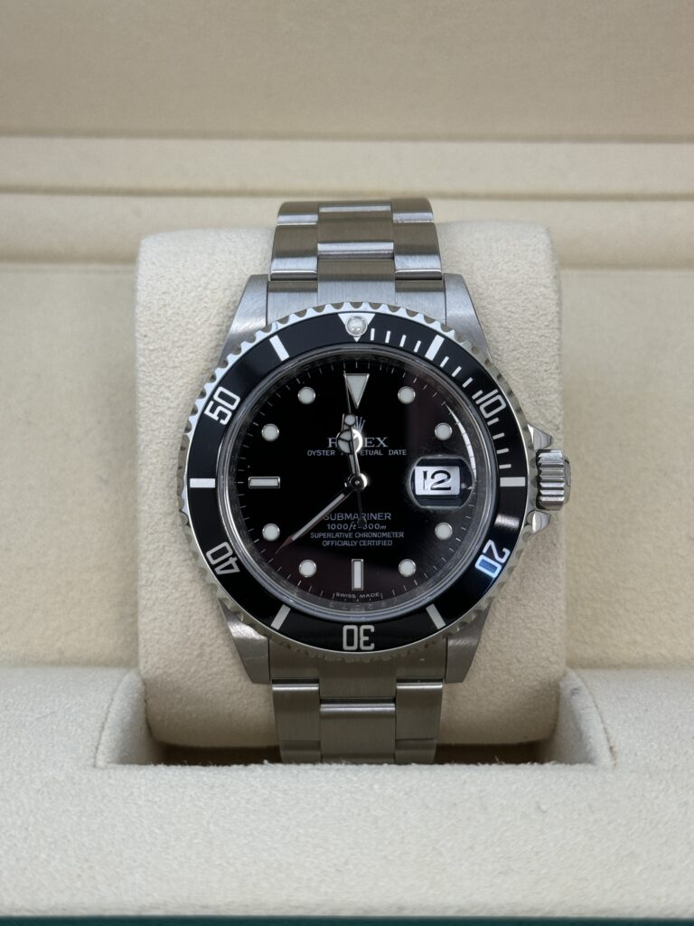 Rolex Submariner 40mm Stainless Steel 2009 1