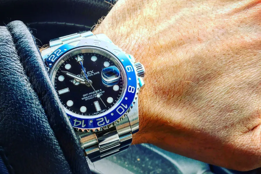 expert tips for changing a rolex bracelet