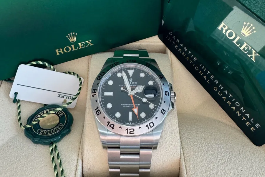 how to take clear watch photos for selling