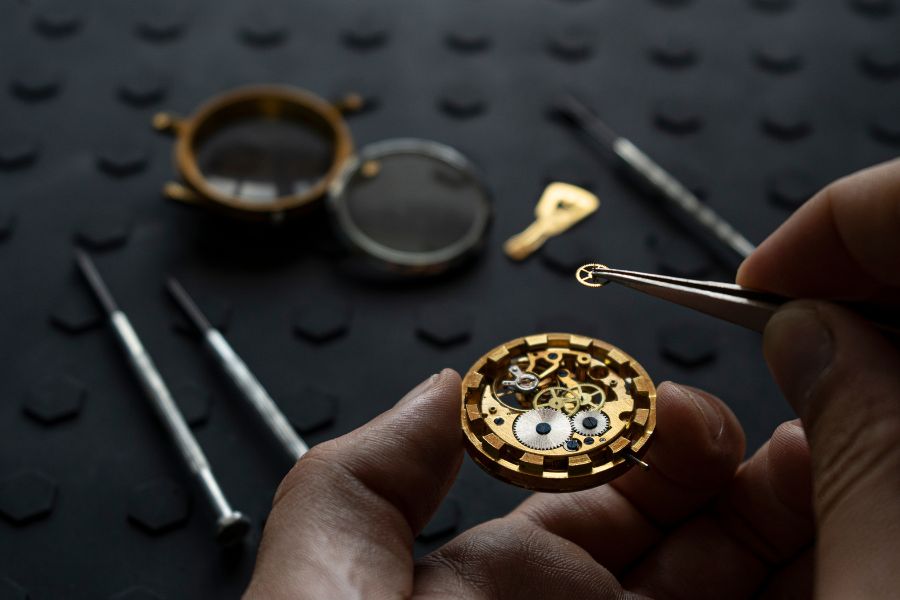 rolex movement malfunction services