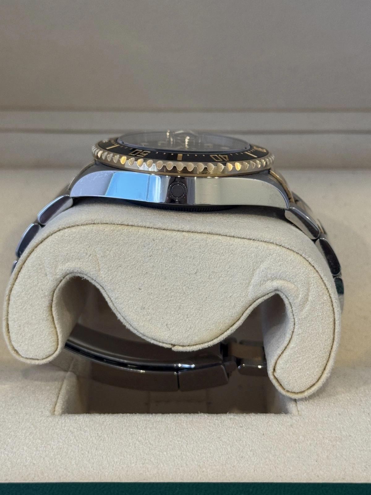 rolex sea dweller 126603 2