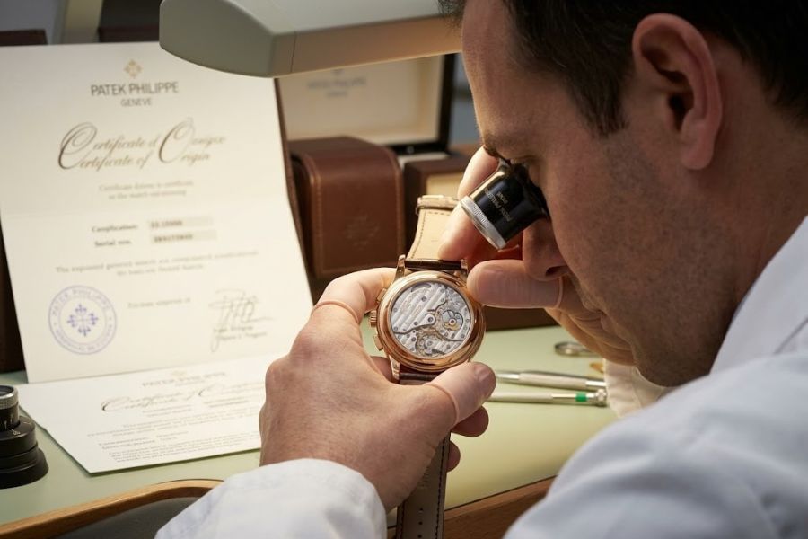 patek philippe calatrava gold dress watch patek philippe calatrava gold dress watch