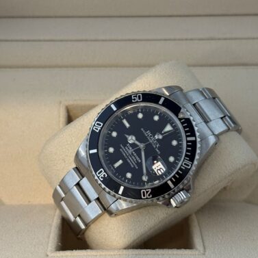 1999 rolex submariner date 40mm 1