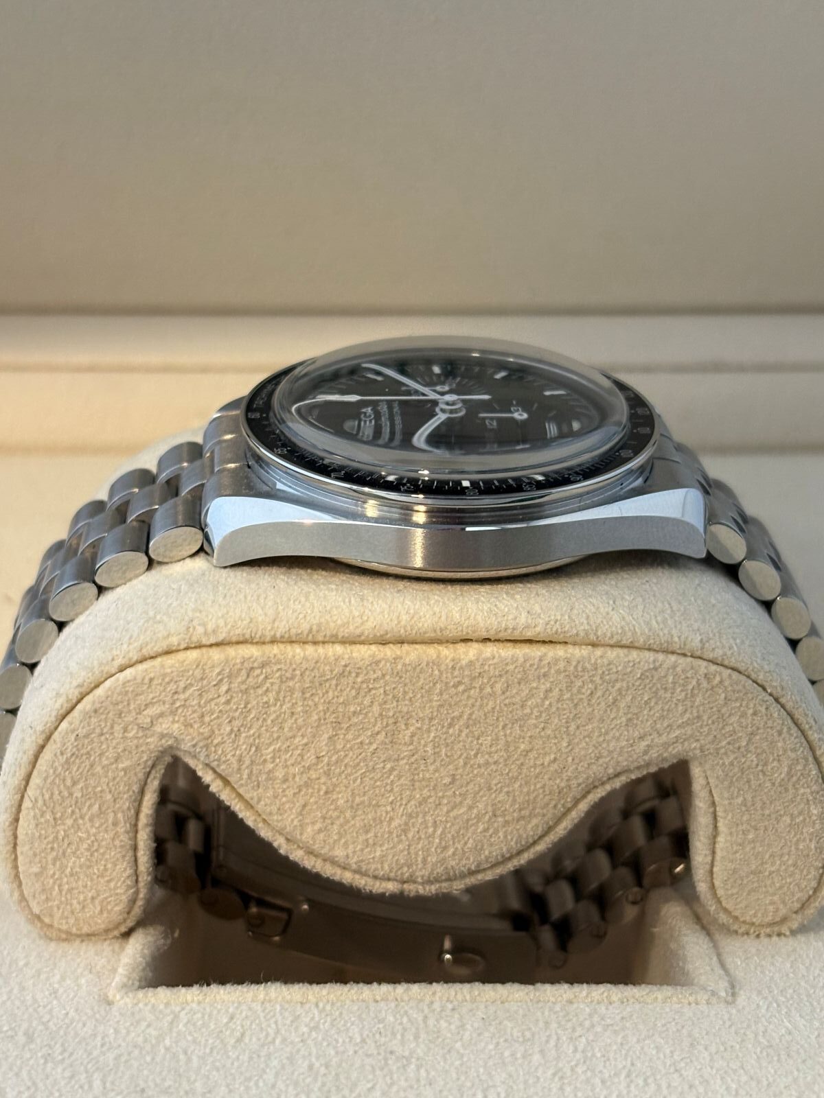 omega speedmaster 42mm steel 2