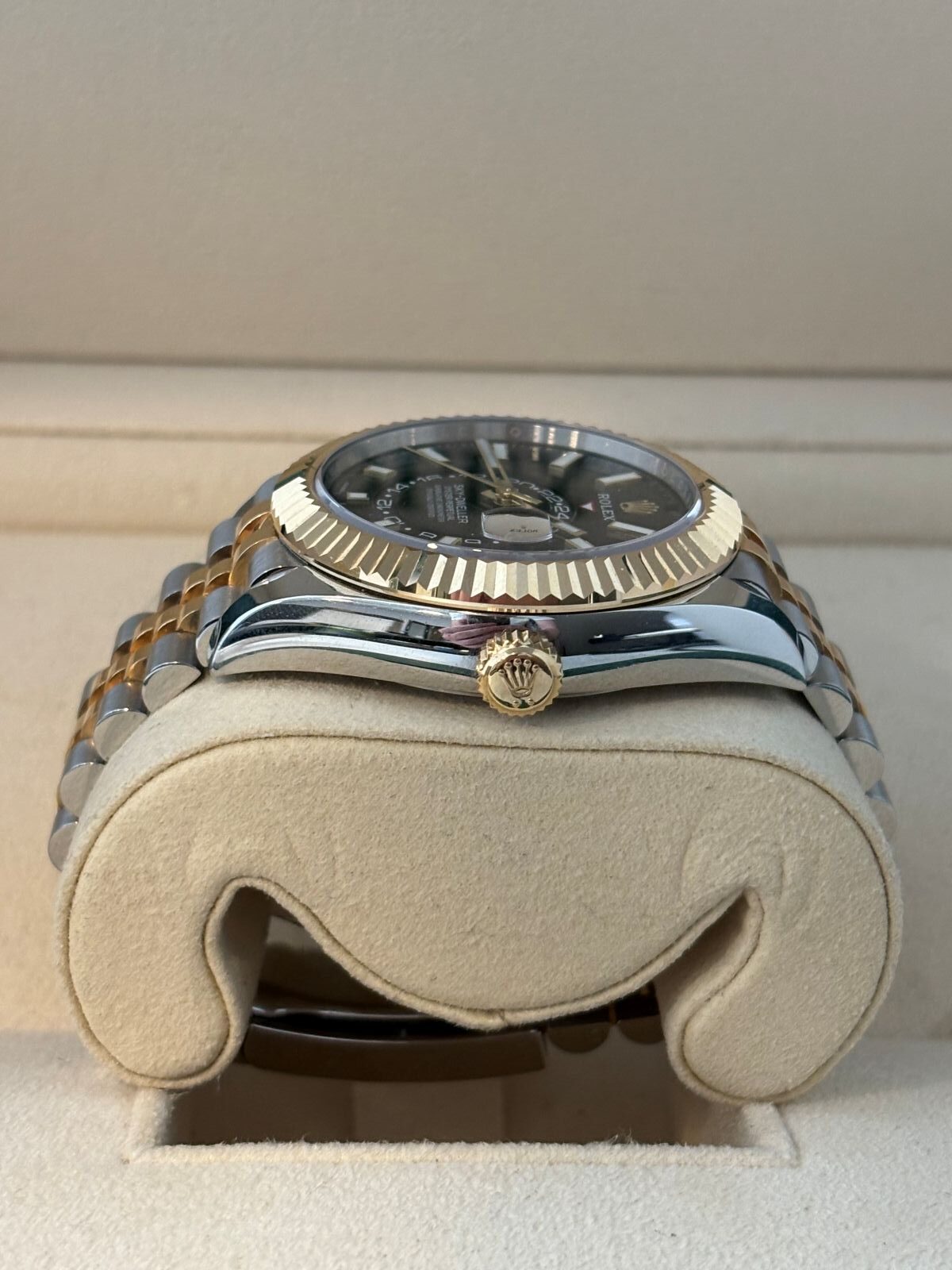 rolex sky dweller 43mm steel and yellow gold 2022 1