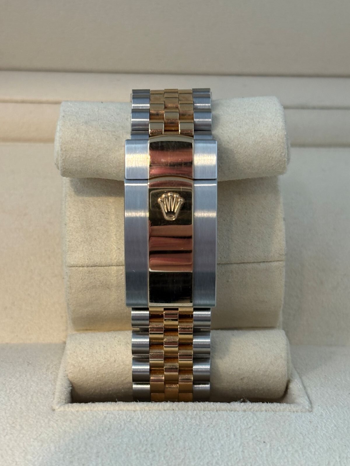 rolex sky dweller 43mm steel and yellow gold 2022 3