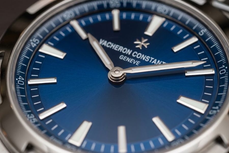 vacheron constantin overseas blue lacquer dial macro vacheron constantin overseas blue lacquer dial macro