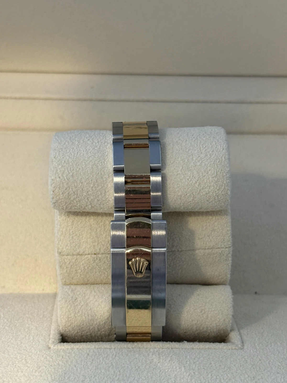 rolex datejust 31mm yellow gold steel 2022 3